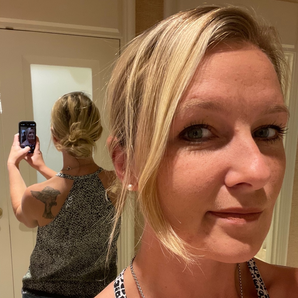 Meet your Posher, Candace